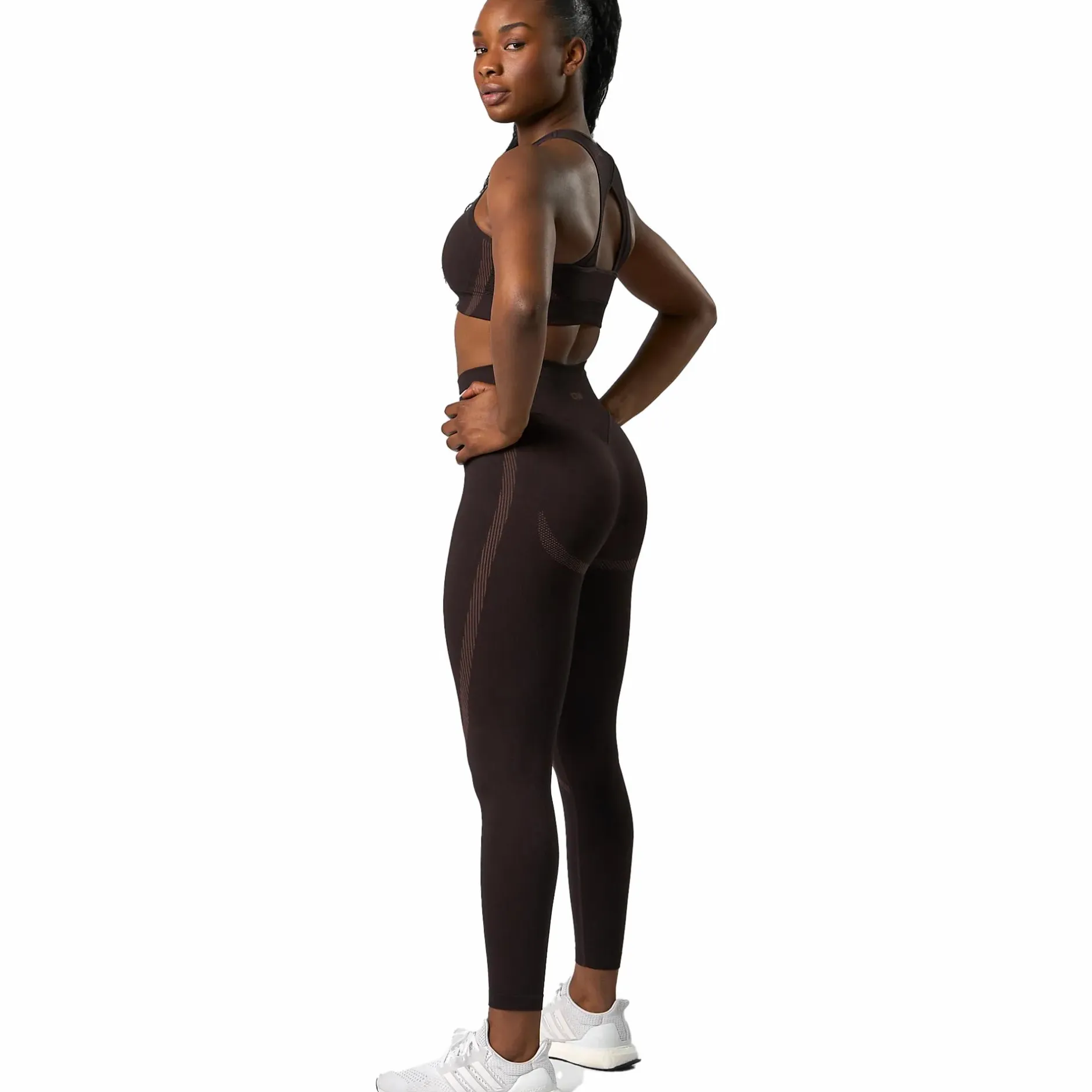Clearance ICANIWILL impact seamless sports bra w Dark Brown