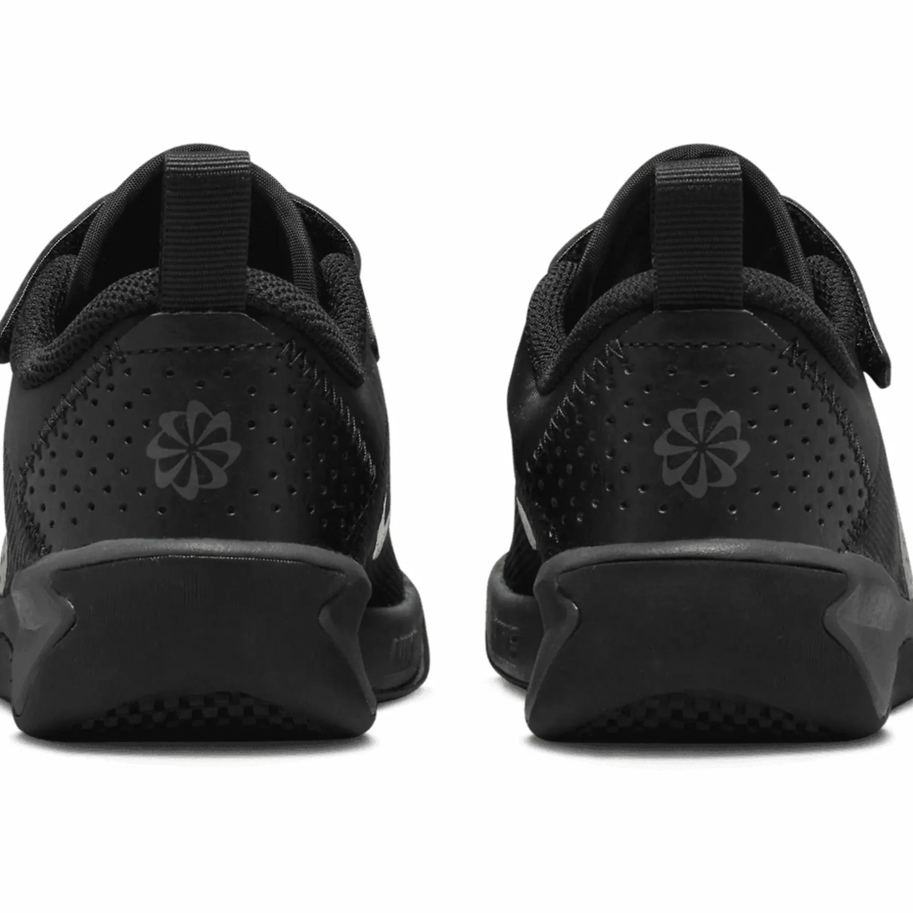 New NIKE omni multi-court k Black/anthracite